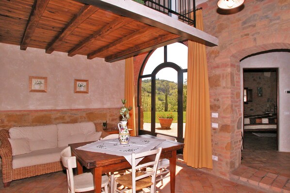 Family Villa, Multiple Bedrooms, Mountainside (Villa Casacheta) | Dining - Villa Casacheta (Montaione)