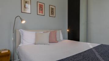 3 chambres, fer et planche Ă repasser, Wi-Fi gratuit, draps fournis