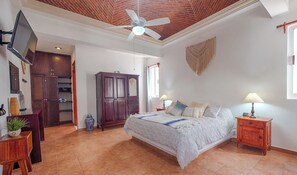 3 Schlafzimmer, Reisekinderbett, kostenloses WLAN, Bettwäsche
