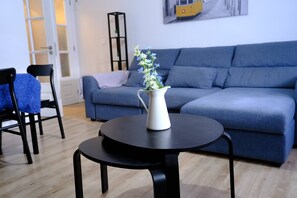 TV - Meriteluna Pateo - Beetwen Lisboa Sintra e Cascais (Agualva-Cacém)