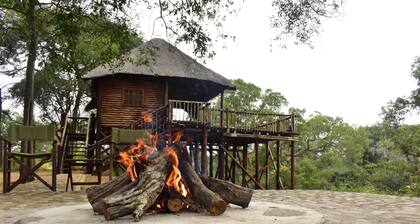 Tranquil Chalets in Game Reserve (70km from Kruger National Park)