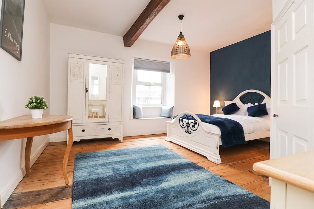 Dyson House - Keasden