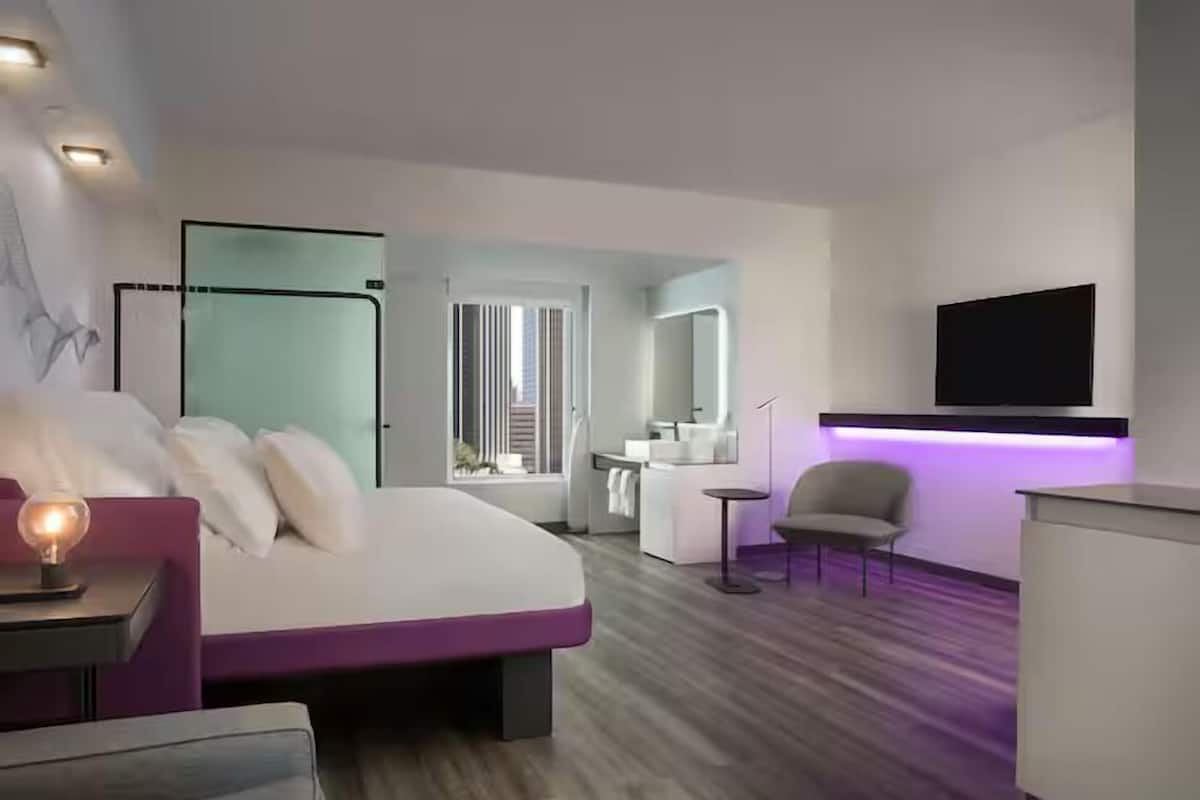 Hypo-allergenic bedding available, in-room safe, soundproofing