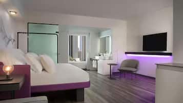 Hypo-allergenic bedding available, in-room safe, soundproofing