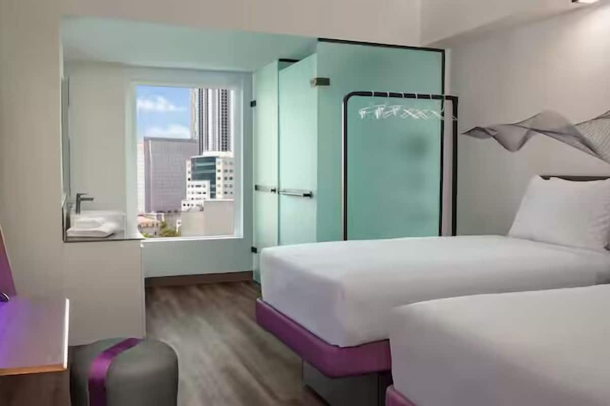 Premium Twin Room, 2 Twin Beds | Hypo-allergenic bedding available, in-room safe, soundproofing