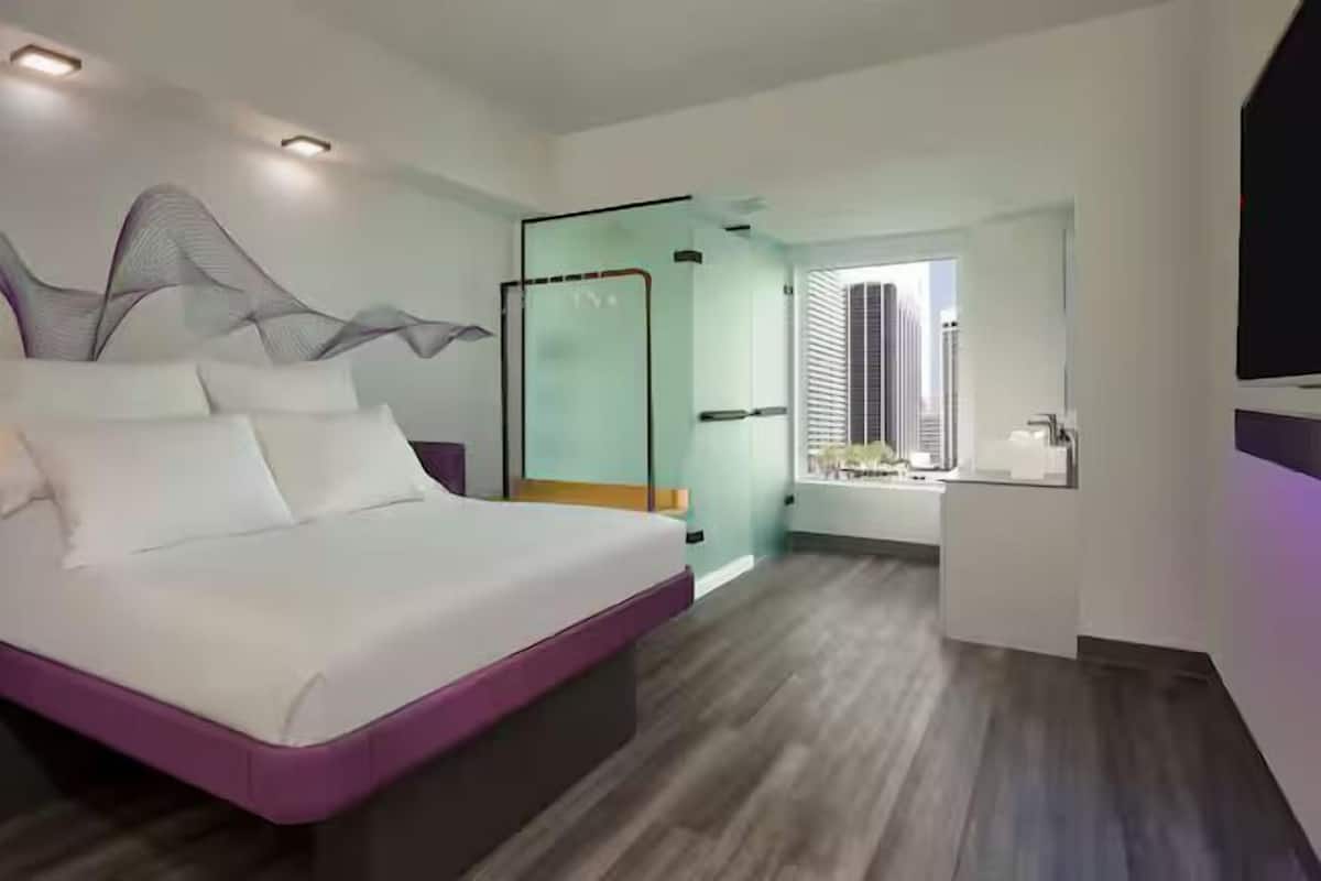 Hypo-allergenic bedding available, in-room safe, soundproofing
