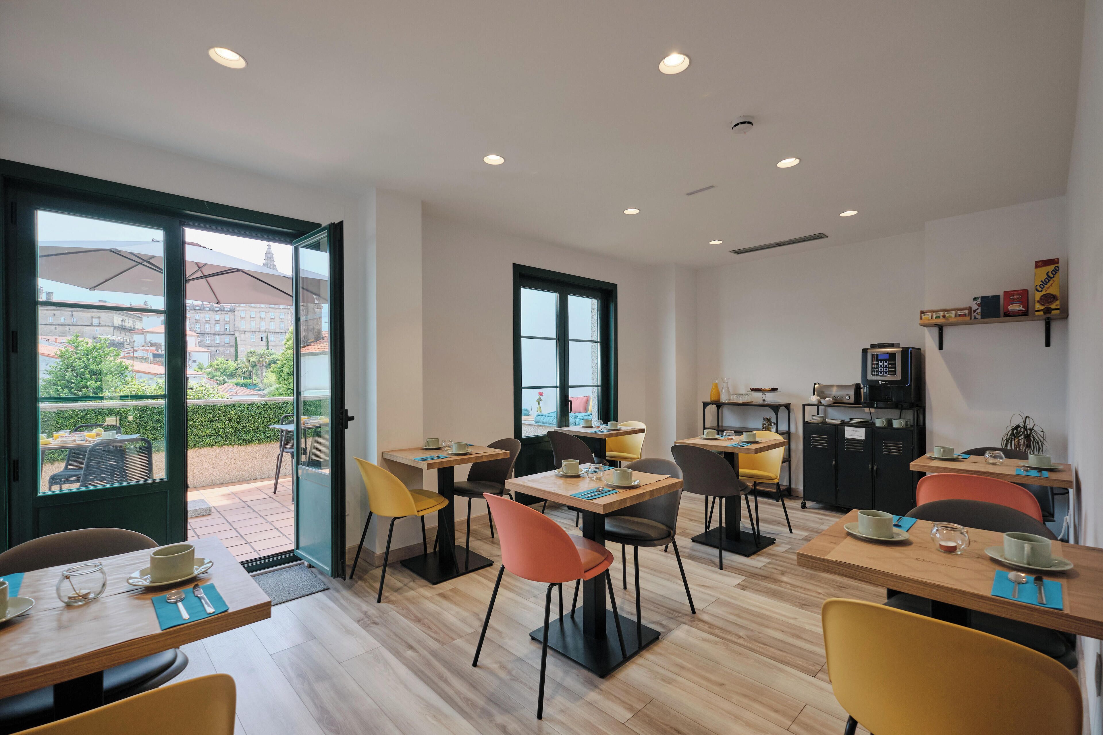 Päivittäinen mannermainen aamiainen (9 EUR per henkilö)