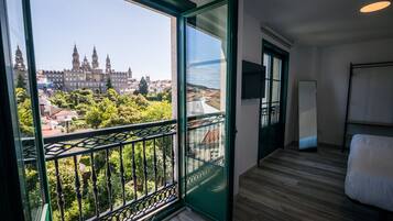 Superior Double or Twin Room | Desk, free WiFi, bed sheets