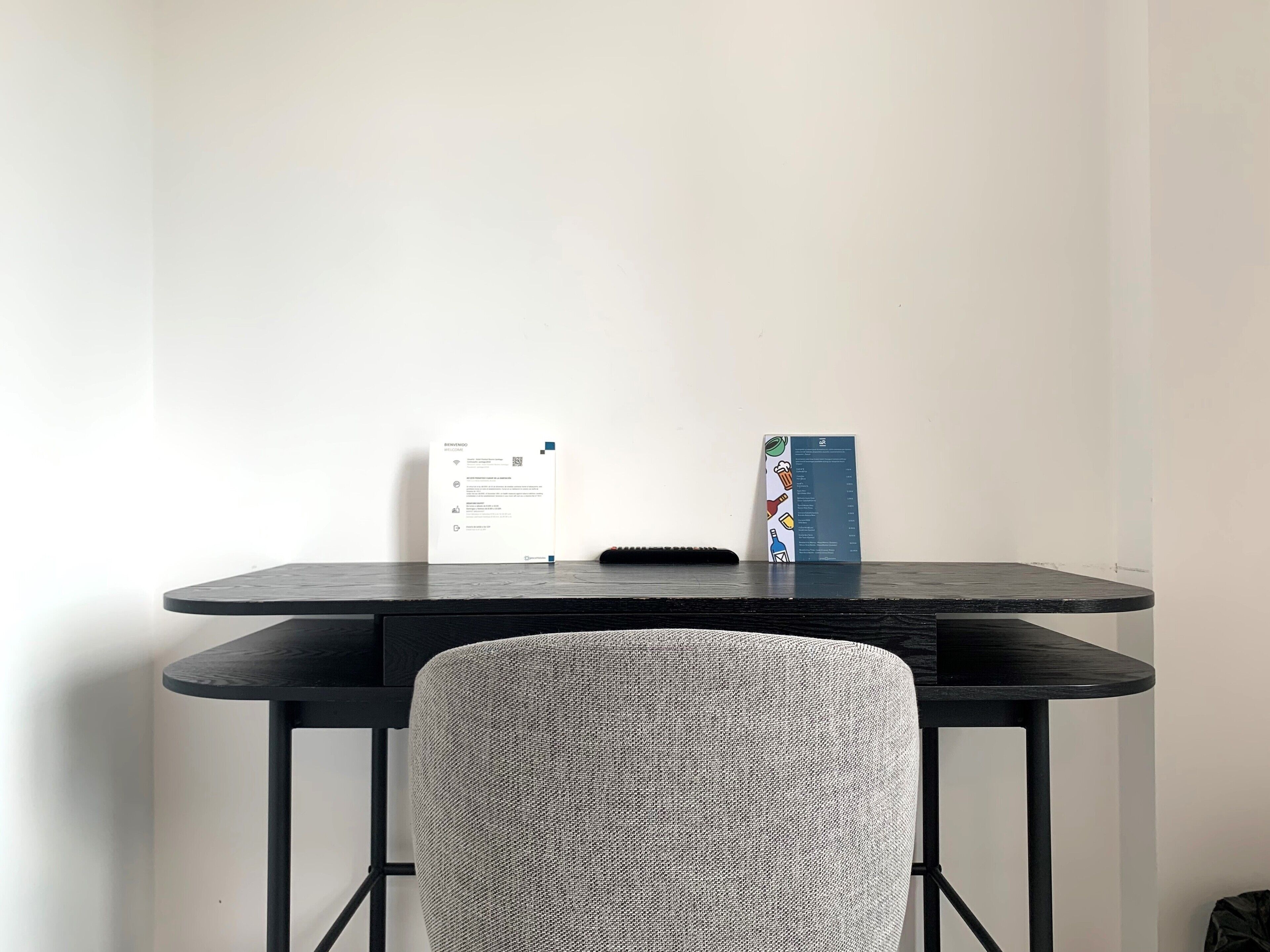 superior double or twin room | 1 bedroom, desk, free wifi, bed sheets