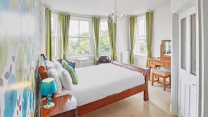 Maison | 6 chambres, fer et planche à repasser, Wi-Fi gratuit