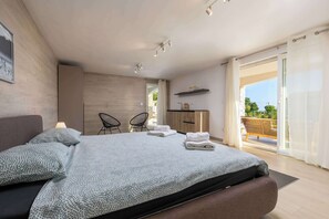 5 soverom, strykejern/-brett, wi-fi og sengetøy