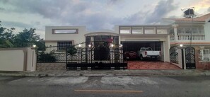 Exterior - Villa Pascal (Sabana Larga)