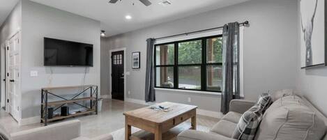 تلفزيون ذكي