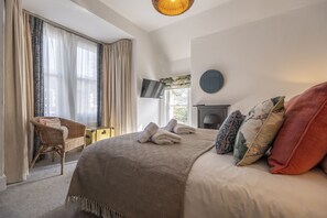 4 bedrooms, desk, iron/ironing board, travel crib - Porch House, Hunstanton, Norfolk (Hunstanton)