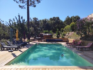 Piscine extérieure, piscine chauffée