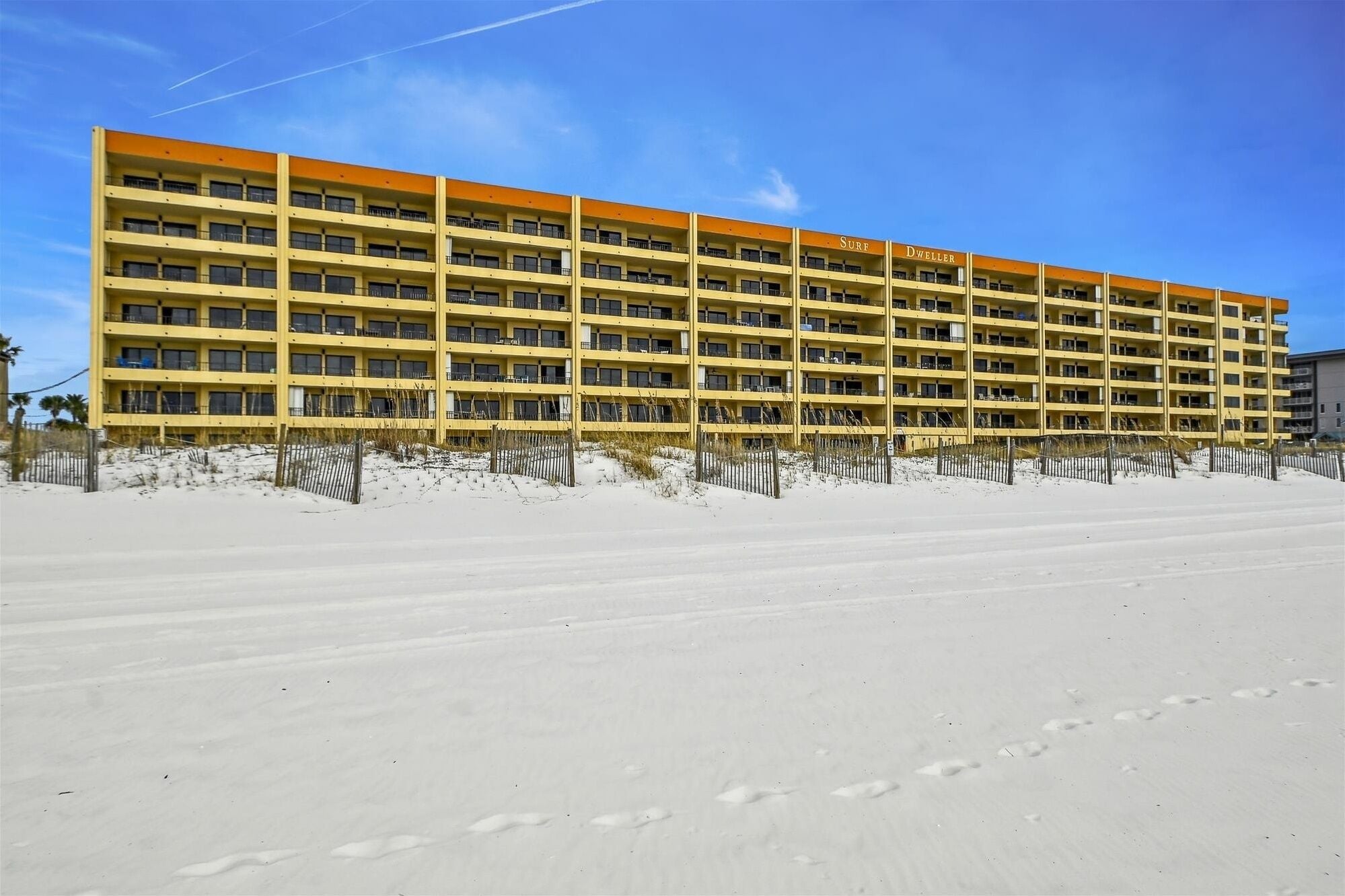 Condo, 2 quartos | Fachada