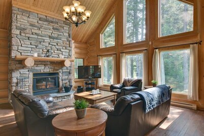 Chalet 23 - Resort Access with Private Spa & Sauna