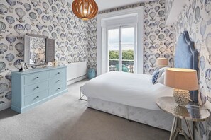 3 bedrooms, iron/ironing board, free WiFi - The Zetland Apartment (Saltburn-by-the-Sea)