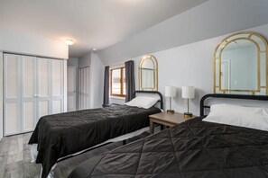 5 Schlafzimmer, Schreibtisch, Bügeleisen/Bügelbrett, WLAN