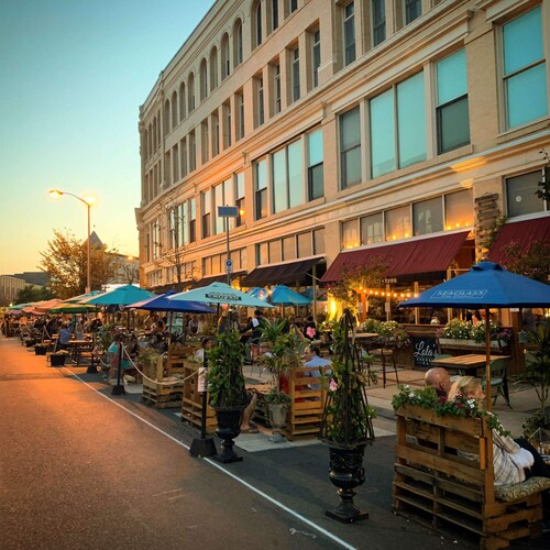 Beach Apt #9 - Studio w/ Bathroom & Kitchen