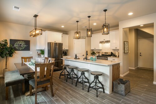 Sandia Velo- New Modern Farmhouse Style Home