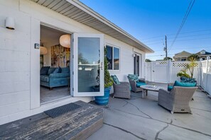 Terrace/patio - Coastal Cottage 212 | Oceanview Deck + Patio | Grill | Steps from the Beach (Fernandina Beach)