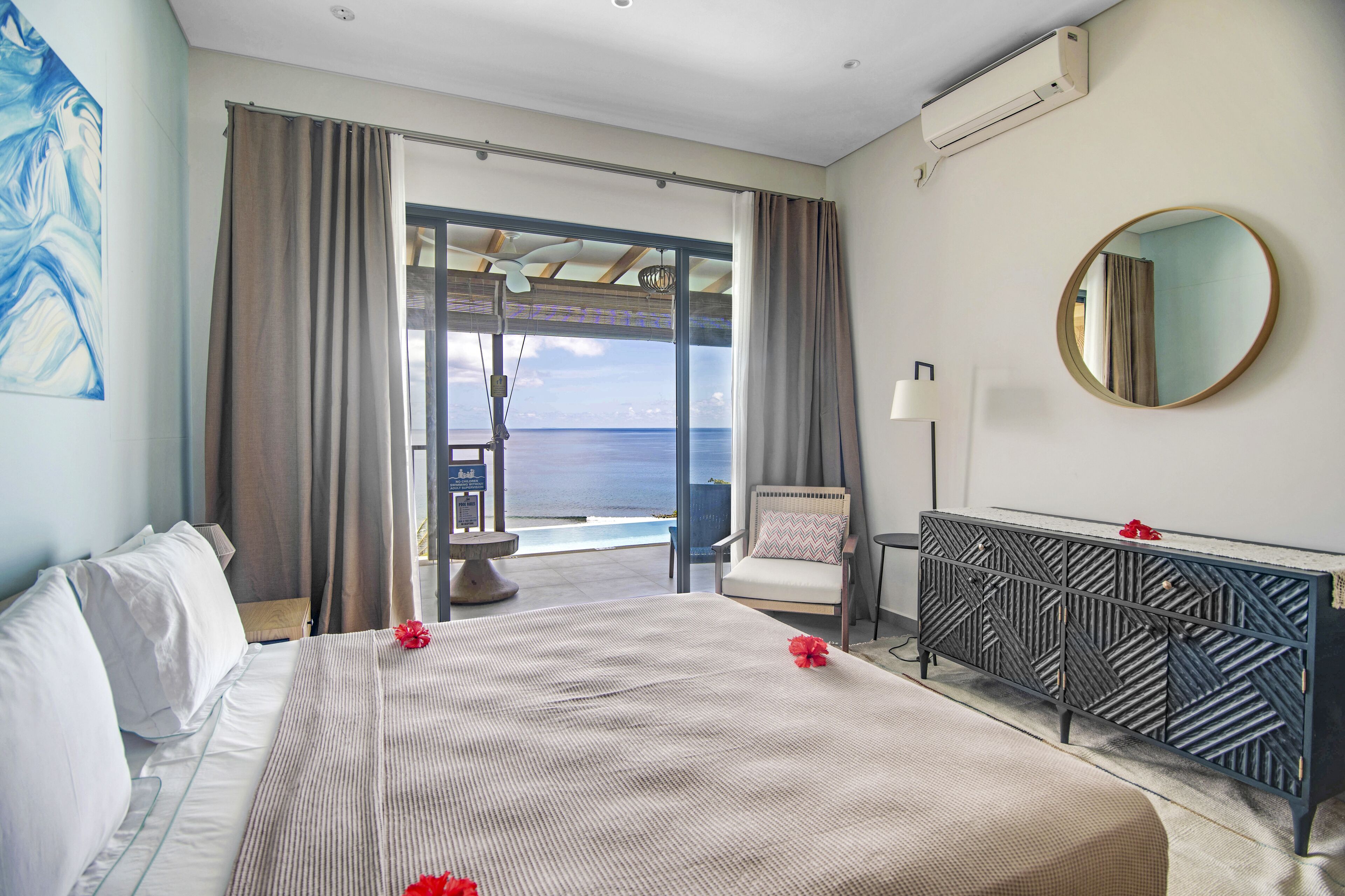 Superior-Chalet, 2 Schlafzimmer, eigener Pool, Meerblick | Hochwertige Bettwaren, Zimmersafe, individuell dekoriert