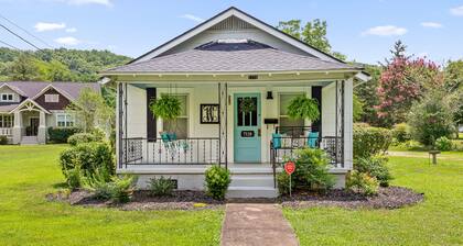 Genevieve's Cottage! Totally Renovated with all the Charm!
