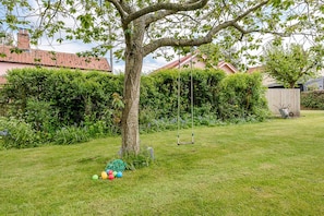 Property grounds - Lavender Cottage, Middleton (Saxmundham)