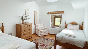 9 bedrooms, iron/ironing board, travel cot, WiFi