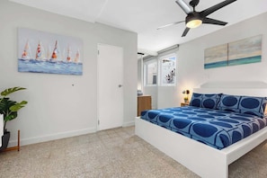 1 bedroom, iron/ironing board, WiFi, bed sheets - Spacious, 1 Bdr, 1Bth Walk2Beach, Restnt, airport (Carolina)
