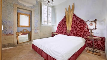 Premium Apartment | 4 bedrooms, premium bedding, down duvets, individually decorated