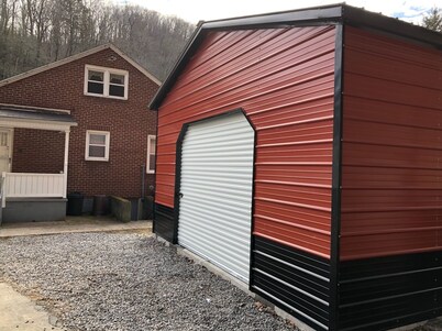 Black Diamond ATV Lodge - Welch WV.