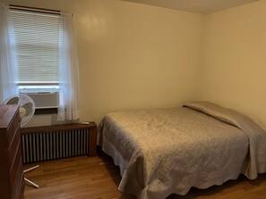 3 bedrooms, desk, free WiFi, bed sheets - Black Diamond ATV Lodge - Welch WV. (Welch)