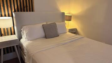 1 bedroom, desk, free WiFi, bed sheets