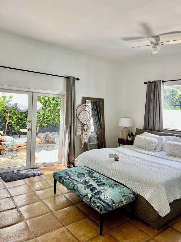 2 bedrooms, desk, free WiFi, bed sheets