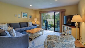 Smart TV - BEAUTIFUL VILLA IN SHIPYARD PLANTATION WITH GOLF, BEACH & TENNIS HILTON HEAD (Hilton Head Island)