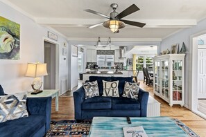 Smart-TV, Tischtennisplatte