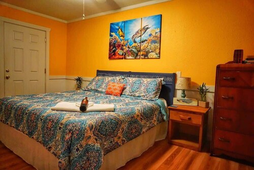 *Pet Friendly*Island Beach Shack with Pool!