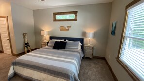 4 soveværelser, skrivebord, strygejern/strygebræt, gratis Wi-Fi