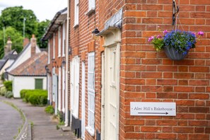 Exterior detail - Alec Hill's Bakehouse, Wangford (Beccles)
