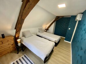 4 makuuhuonetta, ilmainen Wi-Fi, vuodevaatteet