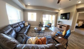 Smart TV, offices - Desert Rendezvous Pool Hot Tub (St. George)