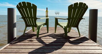 LAKE Escape Retreat - Onsite Beach Dock Waterfront Boat Ramp