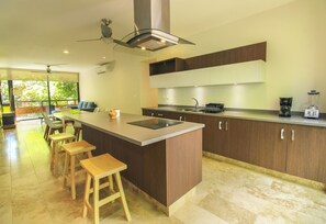 Departamento Confort, 2 habitaciones | Cocina privada | Refrigerador, horno, cafetera y tetera y tostadora 