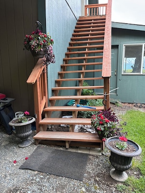 Property grounds - STORMY HILL RETREAT on Gooding Lake (Wasilla)