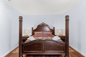 4 chambres, fer et planche à repasser, lit parapluie, Wi-Fi gratuit
