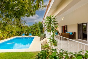 8 indoor pools, outdoor pool