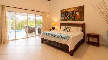 Basic Villa | 4 bilik tidur, cadar katil