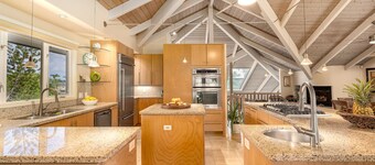 Poipu Private Home-Heated Swimming Pool,AC,Free Access to Strength Studio + PBAC